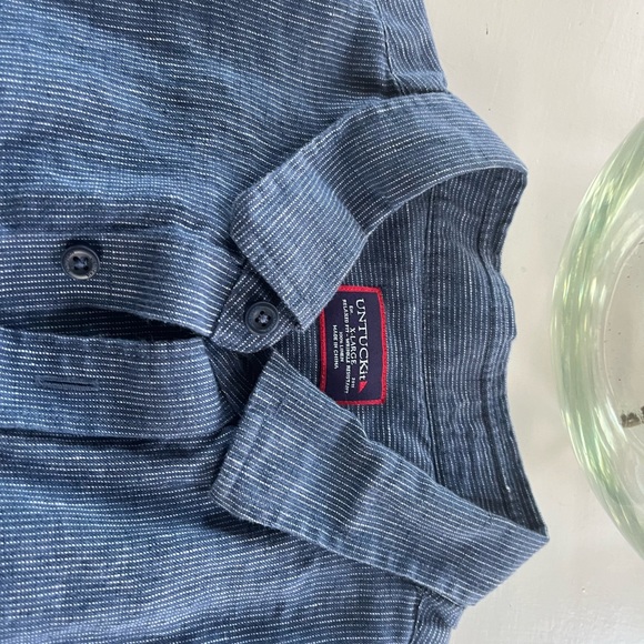 Men’s Short Sleeved Untuckit button down. - Picture 3 of 3